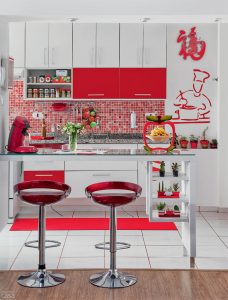 Decoração de cozinhas pequenas - aposte no vidro e acrílico