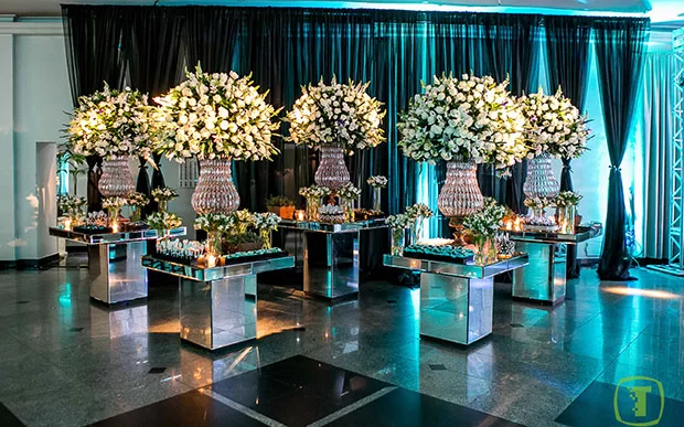 mesa espelhada decoração