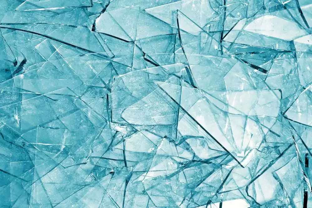 como é feito o vidro