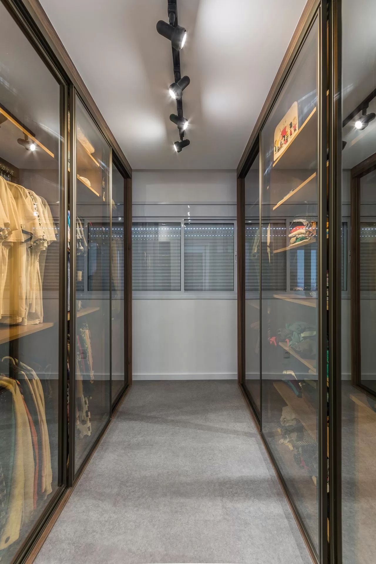 closet vidro bronze